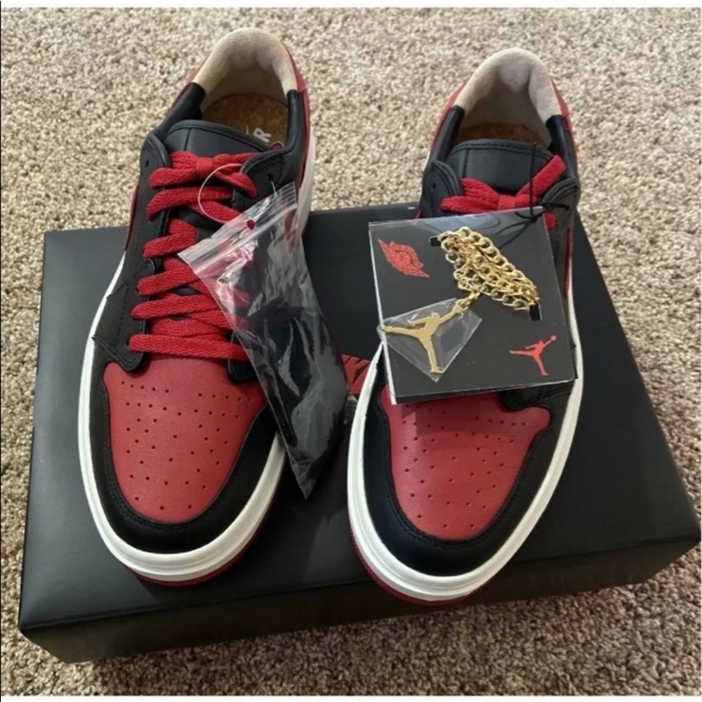 Nike Air Jordan 1 Elevate Low SE  "Bred"   womans Size 11.5 /M 10